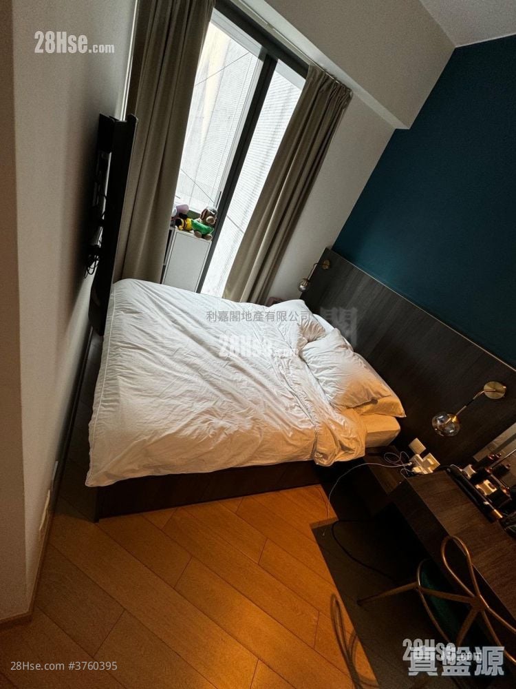 Novum West Sell 2 Bedrooms , 1 Bathroom 540 ft²