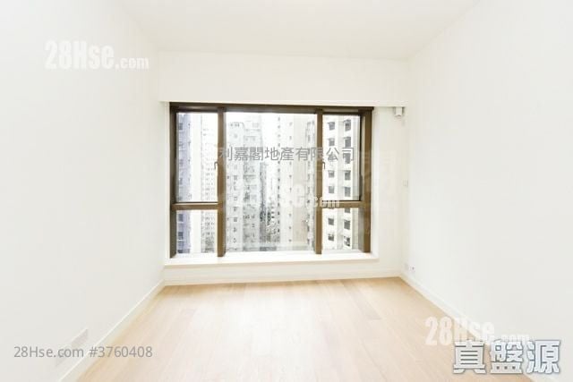 Kensington Hill 售盘 3 房 , 2 浴室 865 平方尺