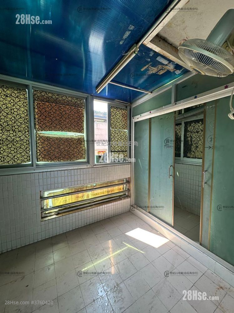 Village Sell 1 Bedroom , 1 Bathroom 430 ft²