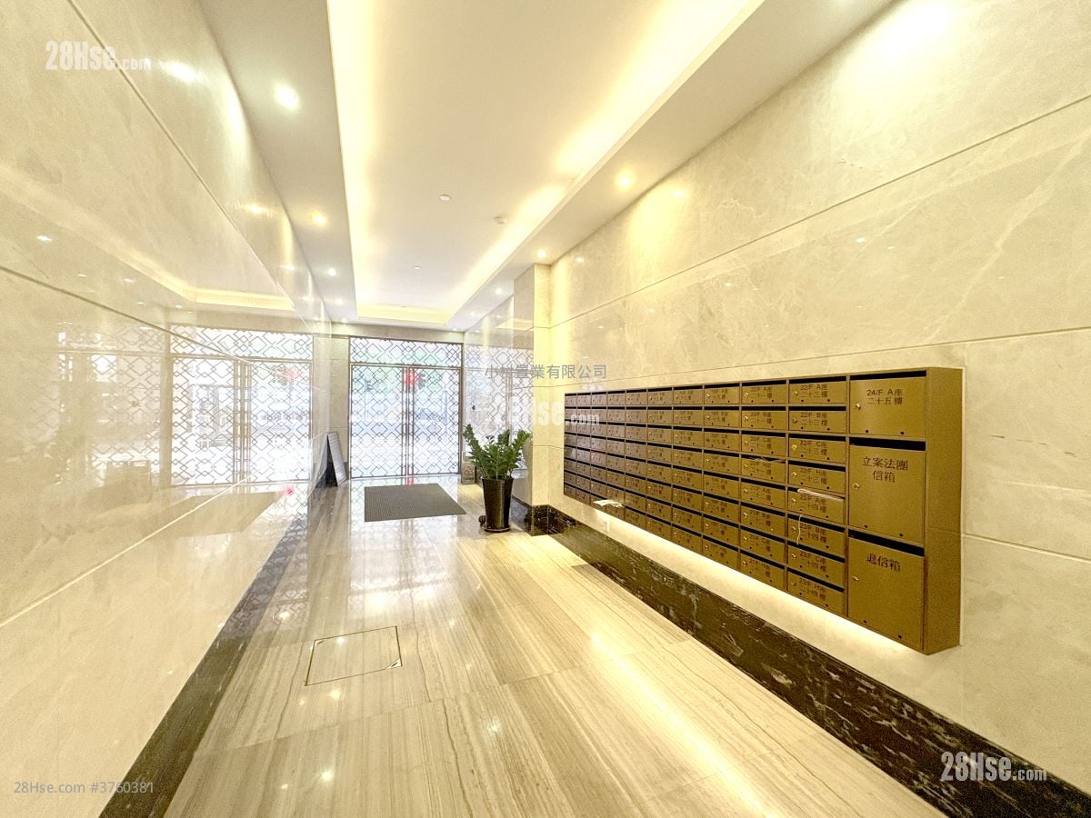 Lobby: Yue King Building Sell 2 Bedrooms , 1 Bathroom 580 ft²