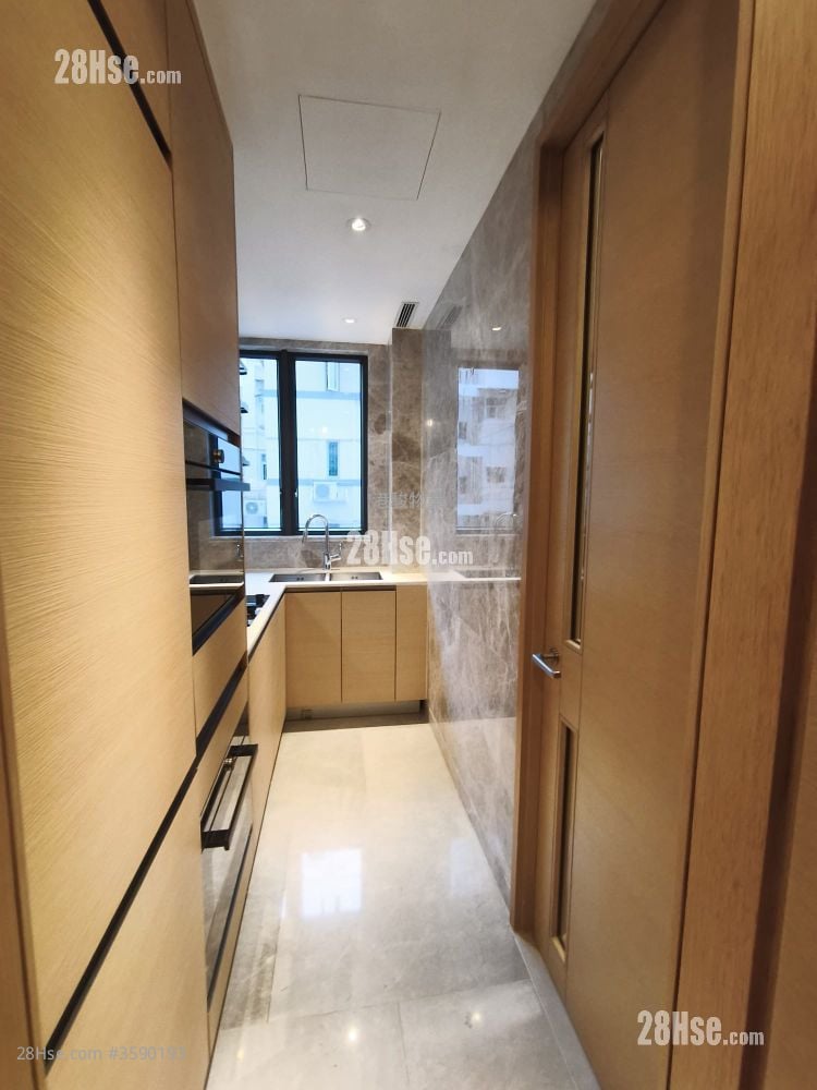 Ayton Sell 3 Bedrooms , 2 Bathrooms 639 ft²