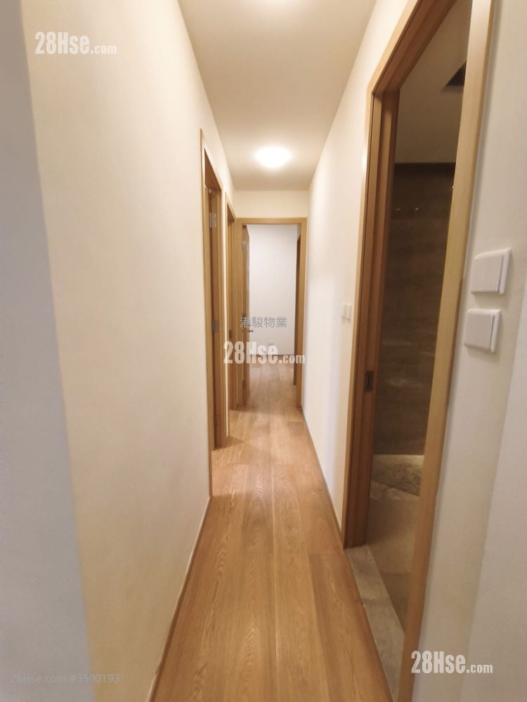 Ayton Sell 3 Bedrooms , 2 Bathrooms 639 ft²