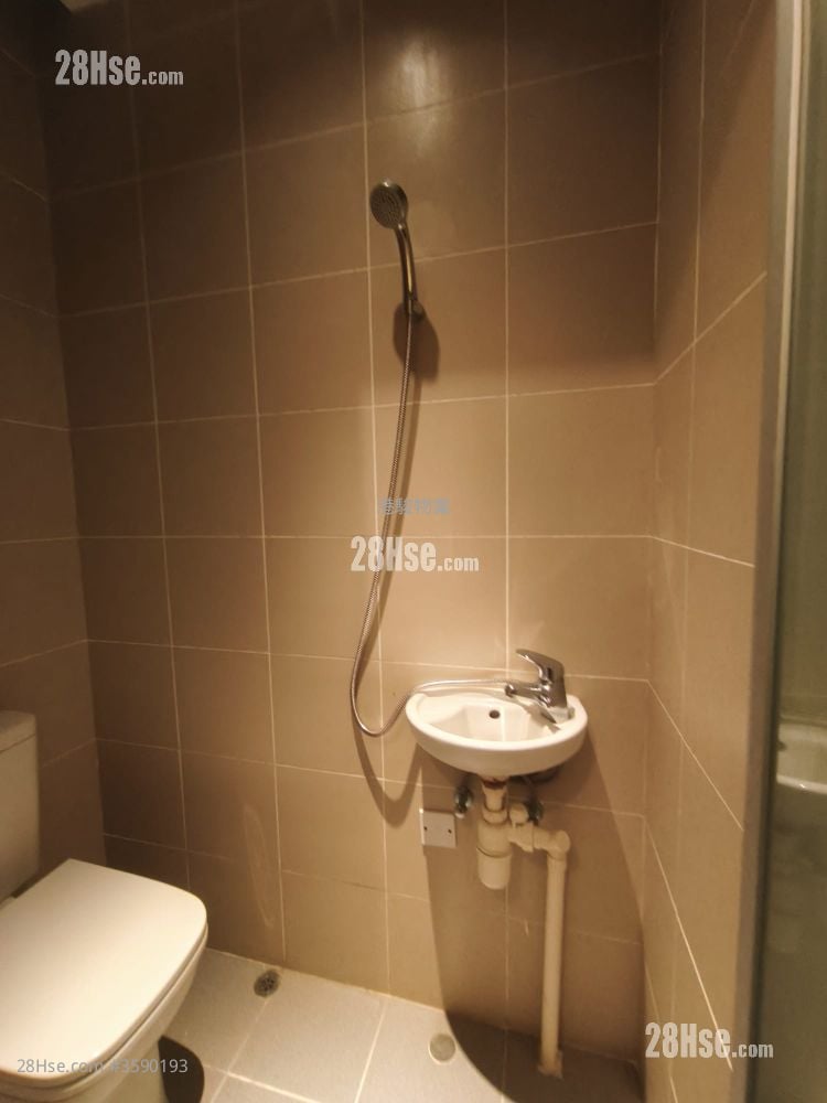 Ayton Sell 3 Bedrooms , 2 Bathrooms 639 ft²