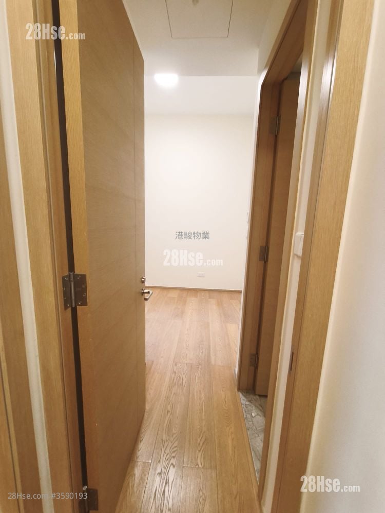 Ayton Sell 3 Bedrooms , 2 Bathrooms 639 ft²