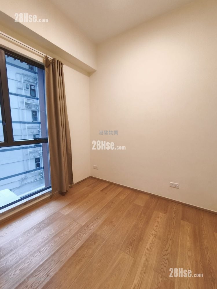 Ayton Sell 3 Bedrooms , 2 Bathrooms 639 ft²