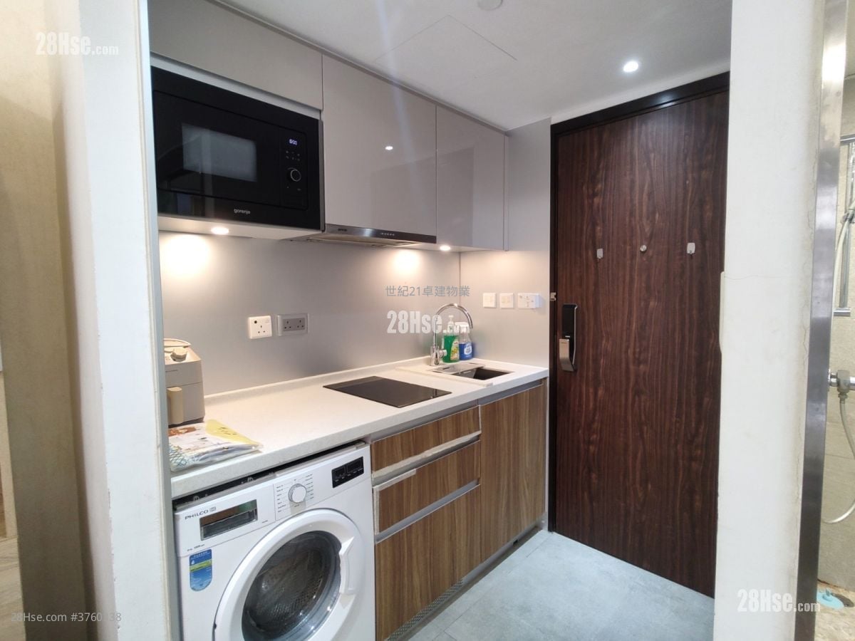 AVA62 售盘 开放式间隔 , 1 浴室 179 平方尺