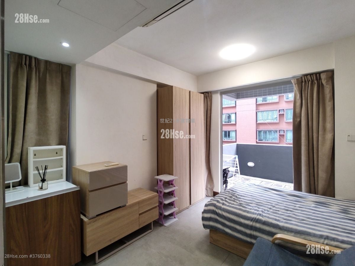 AVA62 售盘 开放式间隔 , 1 浴室 179 平方尺