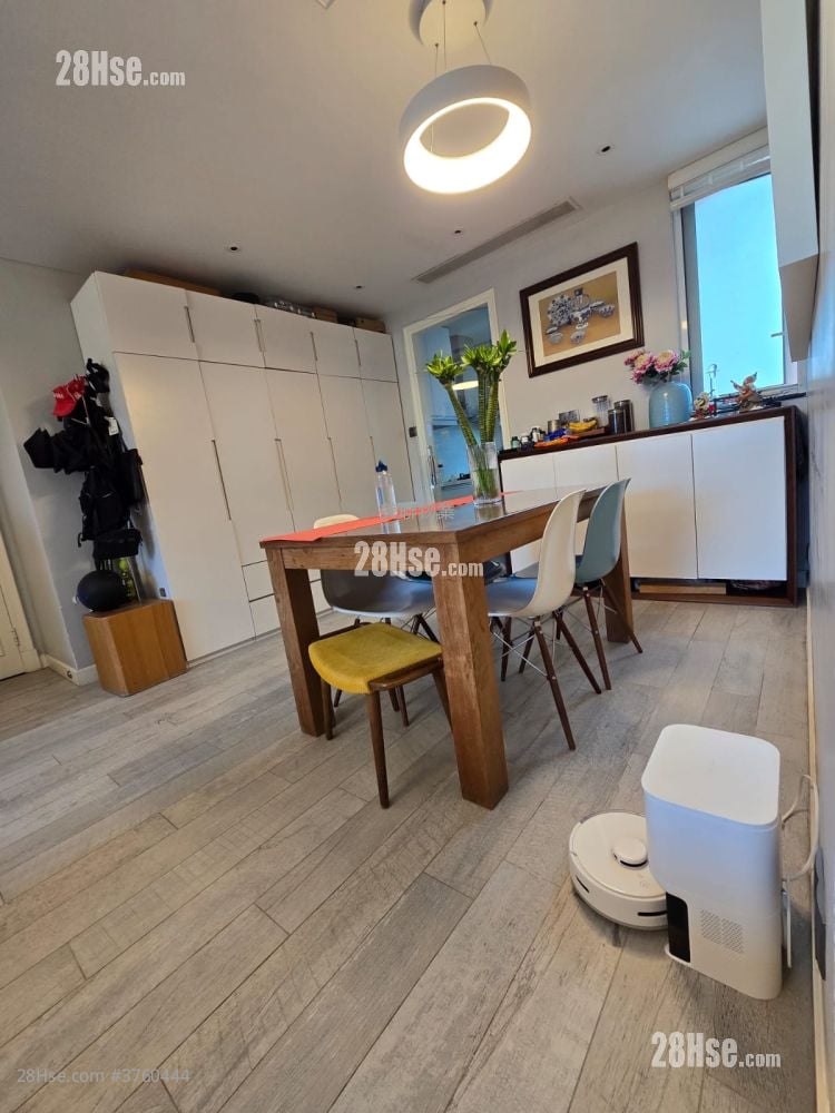 Symphony Bay Sell 3 Bedrooms , 2 Bathrooms 1,140 ft²