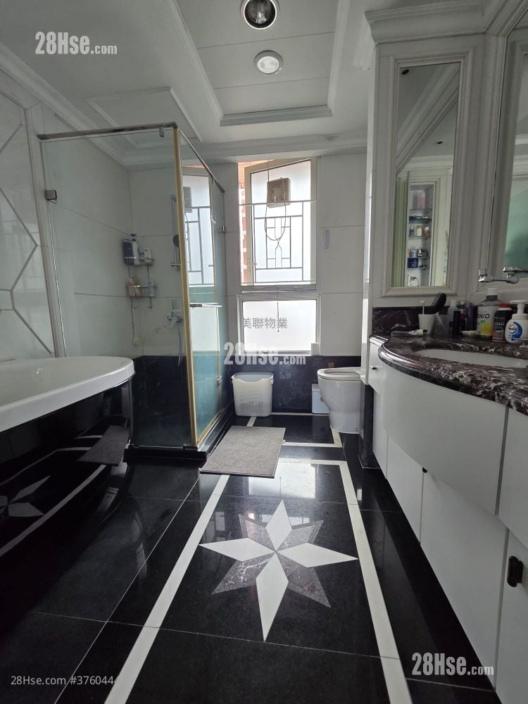 Symphony Bay Sell 3 Bedrooms , 2 Bathrooms 1,140 ft²