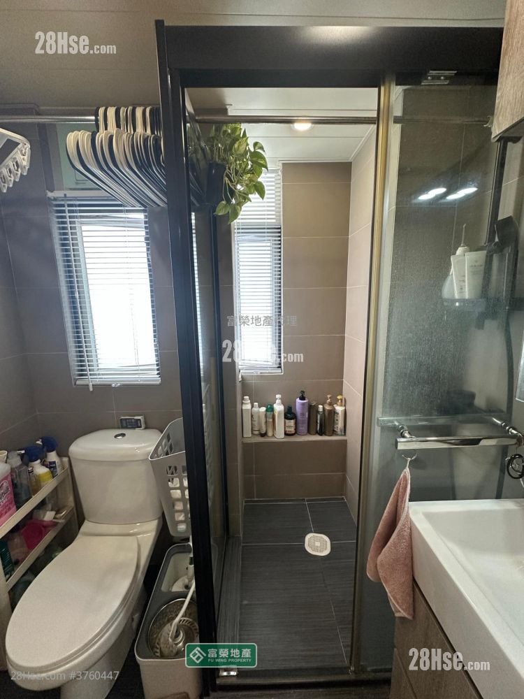 Kam Tong Building Sell 1 Bedroom , 1 Bathroom 222 ft²