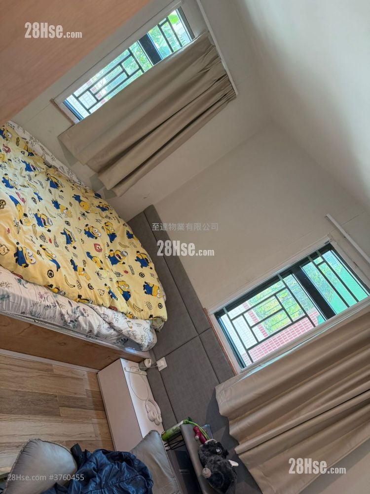 村屋 售盘 3 房 , 1 浴室 700 平方尺