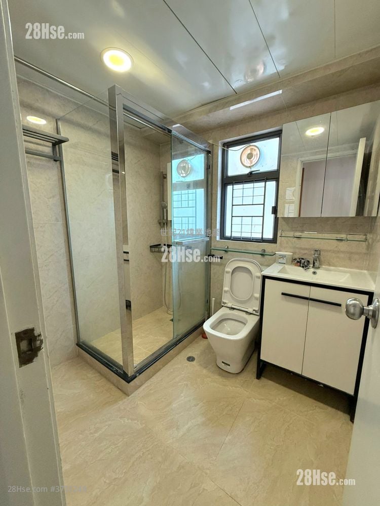 丽湖阁 租盘 3 房 , 1 浴室 598 平方尺