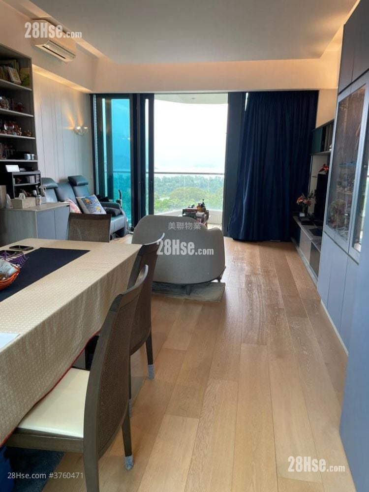 The Entrance Sell 3 Bedrooms , 2 Bathrooms 1,185 ft²