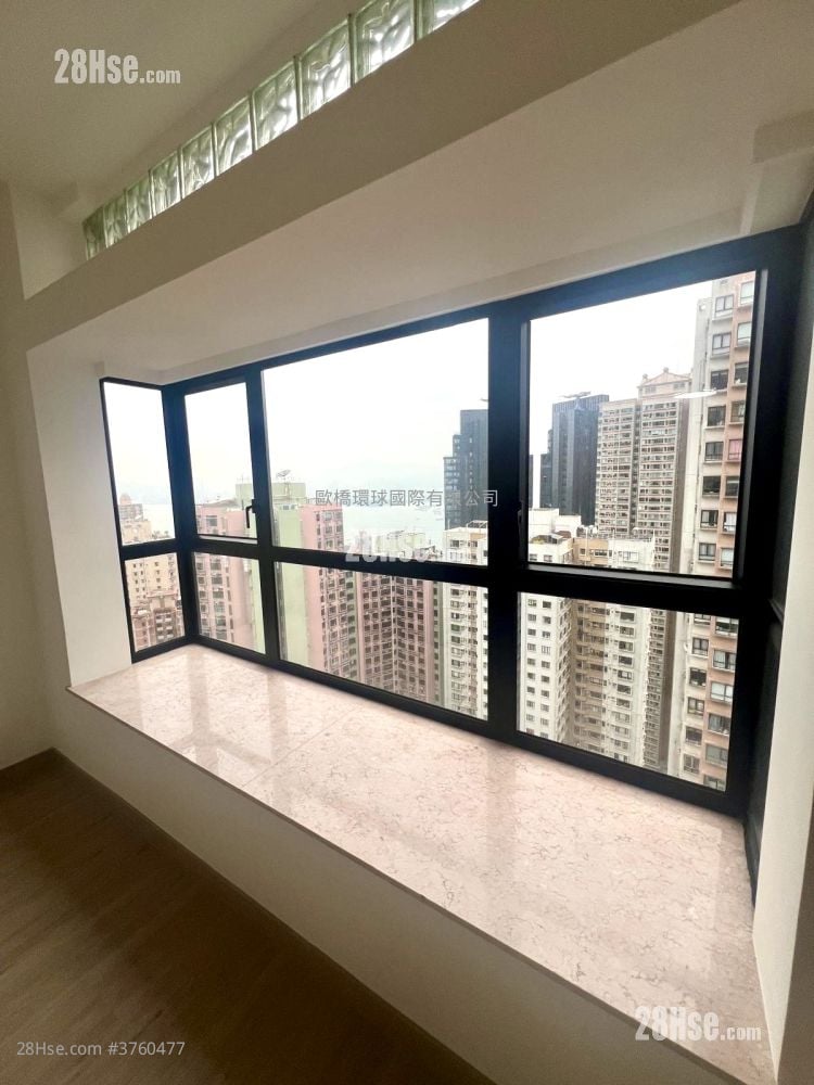 Scenecliff Sell 2 Bedrooms , 2 Bathrooms 922 ft²