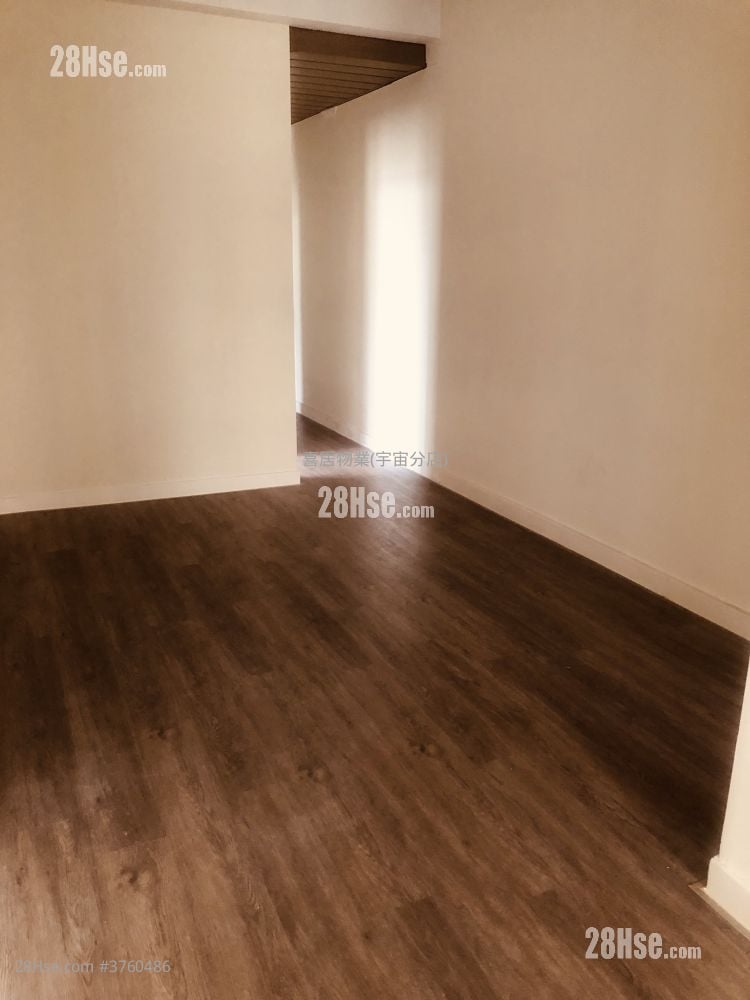 Chinese Mansion Sell 1,498 ft²