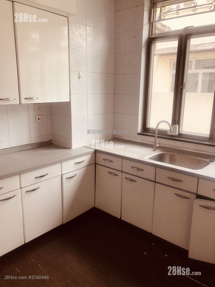 Chinese Mansion Sell 1,498 ft²