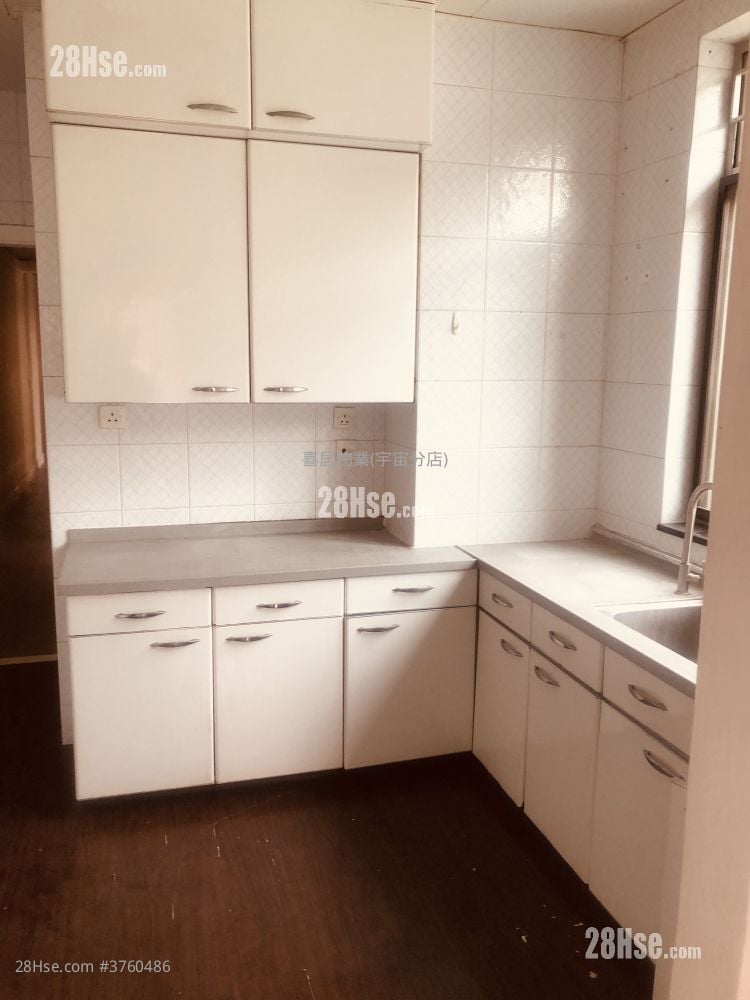 Chinese Mansion Sell 1,498 ft²