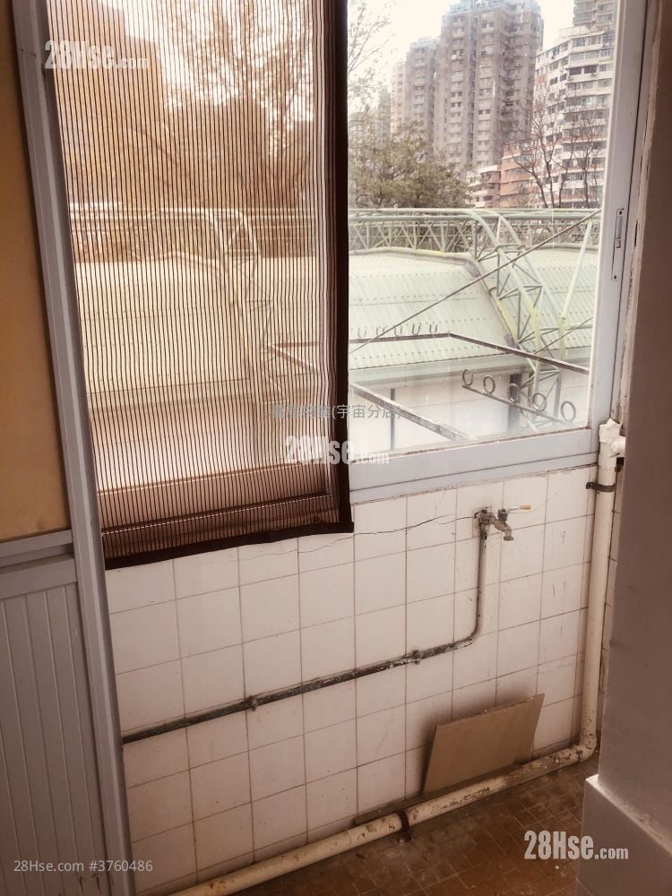 Chinese Mansion Sell 1,498 ft²