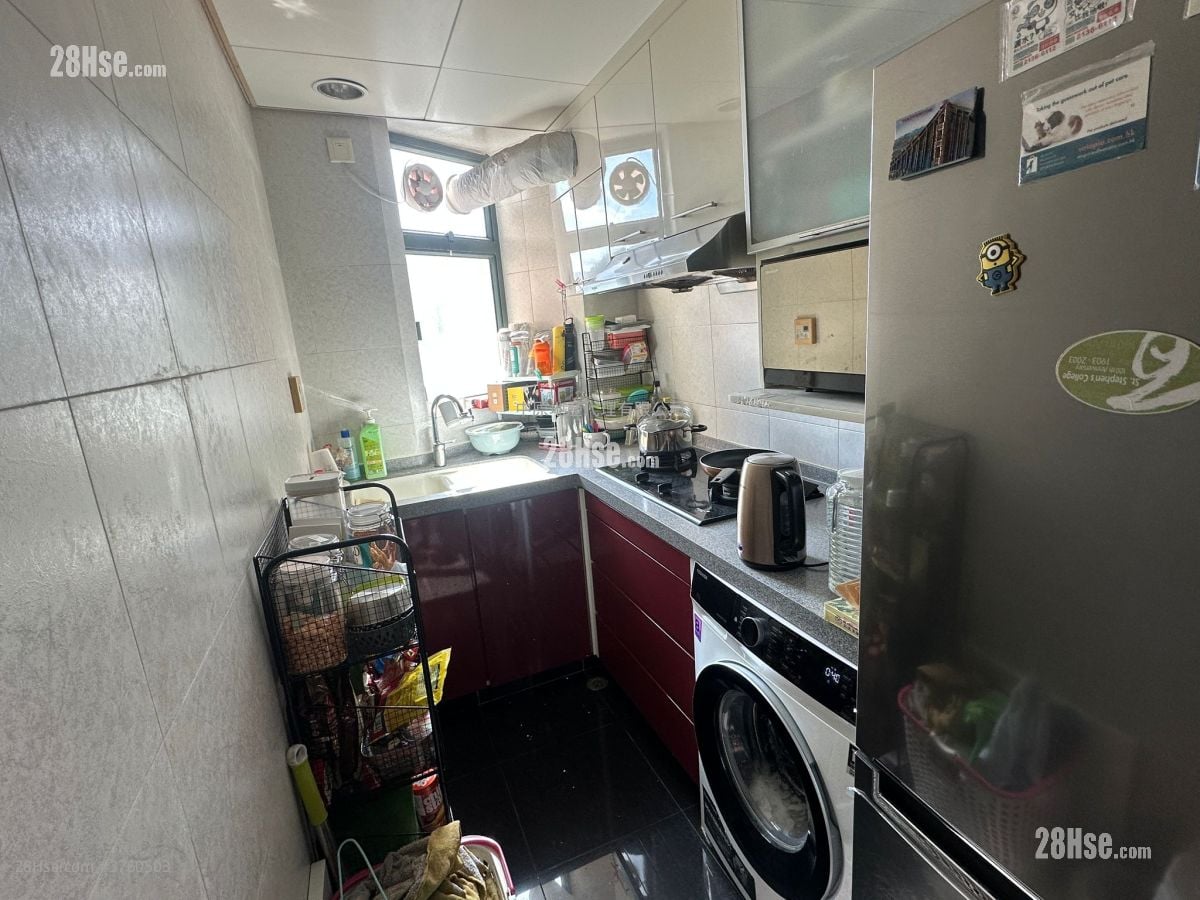 Island Resort Sell 2 Bedrooms 597 ft²