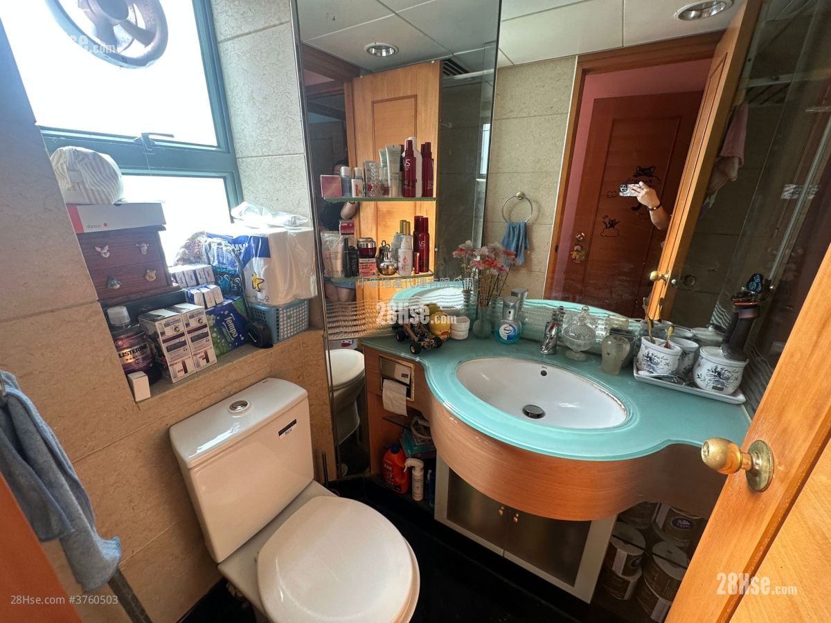 Island Resort Sell 2 Bedrooms 597 ft²