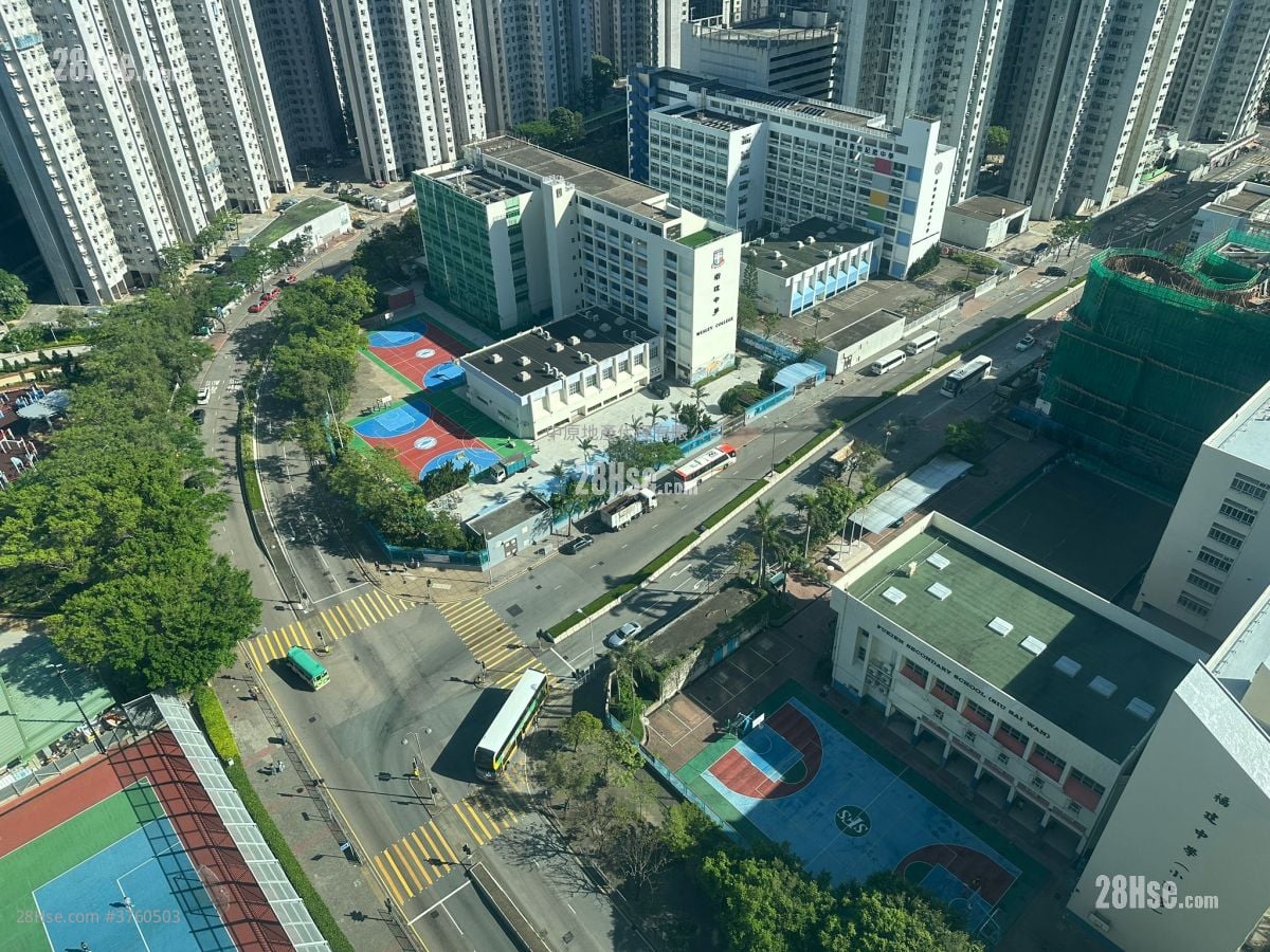 Island Resort Sell 2 Bedrooms 597 ft²