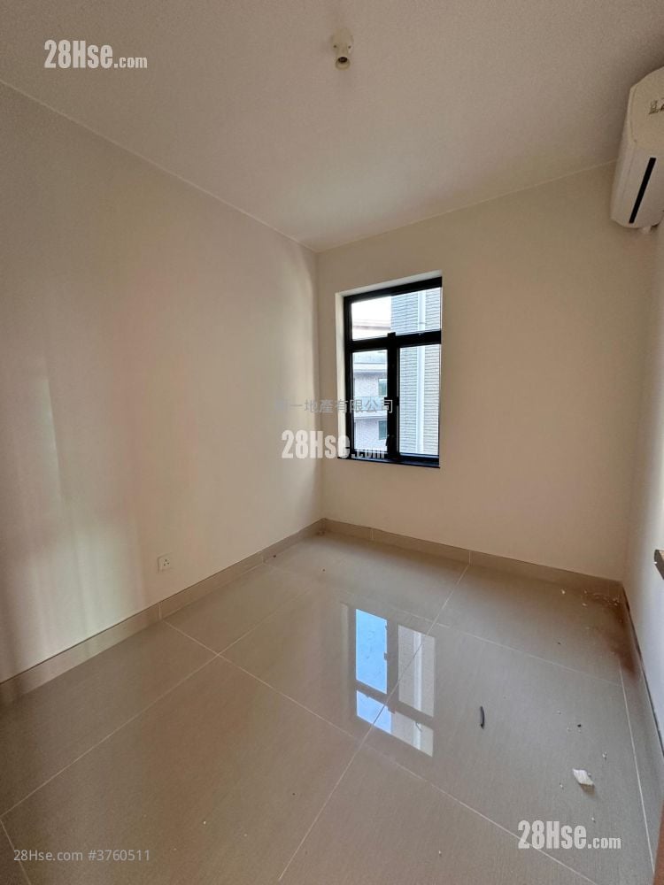 村屋 售盘 3 房 , 1 浴室 700 平方尺