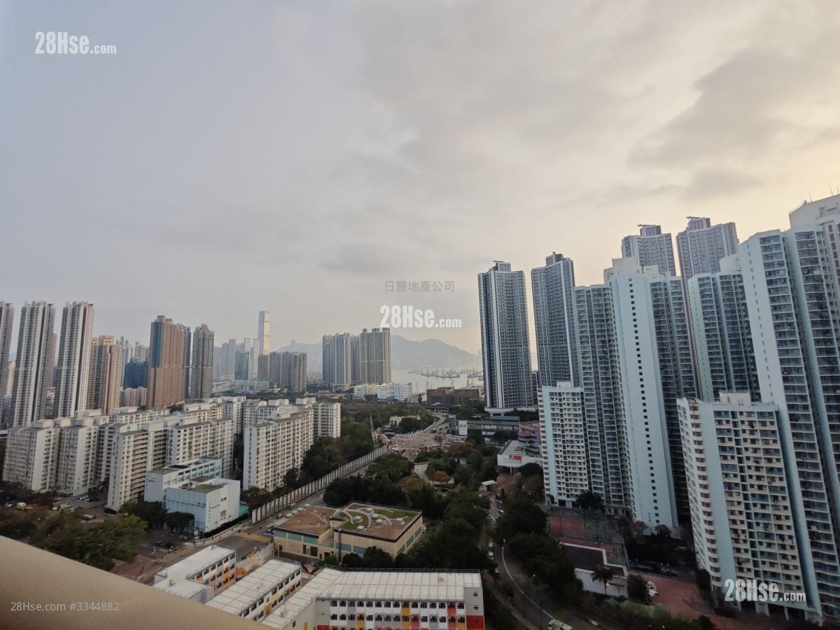 The Prominence Sell 1 Bedroom , 1 Bathroom 335 ft²