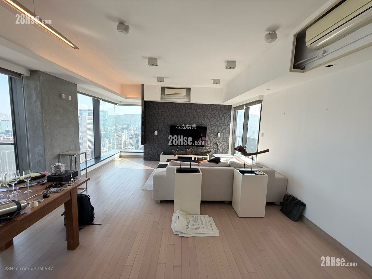 The Oakhill Sell 3 Bedrooms , 2 Bathrooms 1,185 ft²