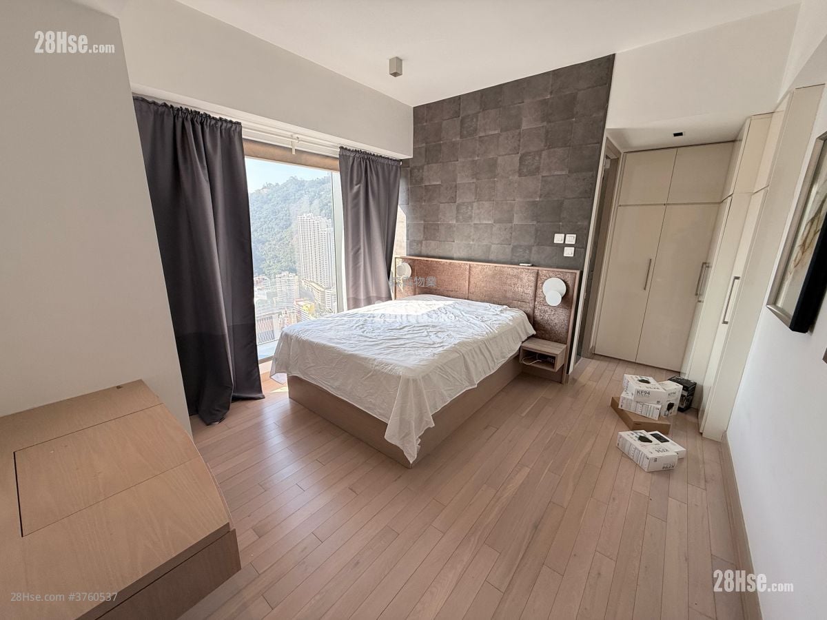 The Oakhill Sell 3 Bedrooms , 2 Bathrooms 1,185 ft²