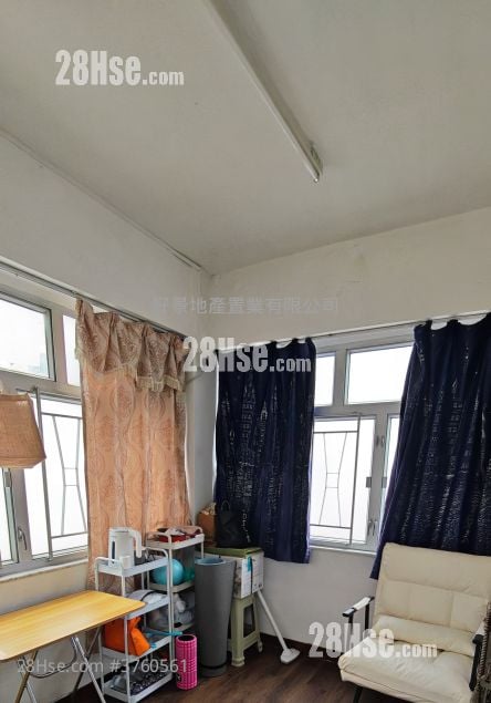 Kwong Ming Building Sell 2 Bedrooms , 1 Bathroom 246 ft²