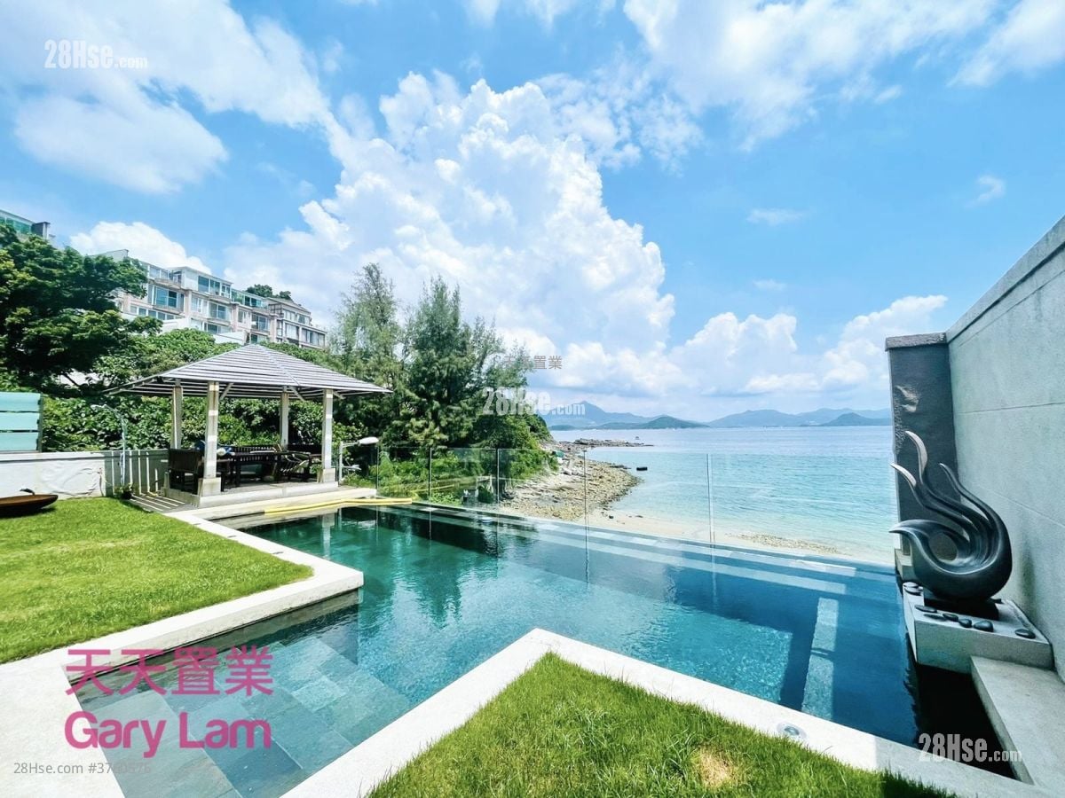 Royal Castle Sell 4 Bedrooms , 4 Bathrooms 2,720 ft²