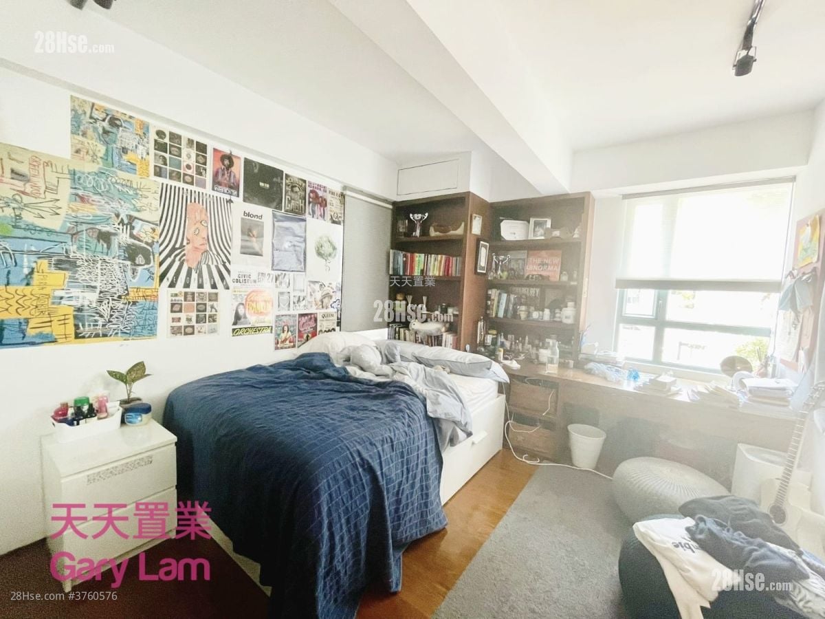 Royal Castle Sell 4 Bedrooms , 4 Bathrooms 2,720 ft²