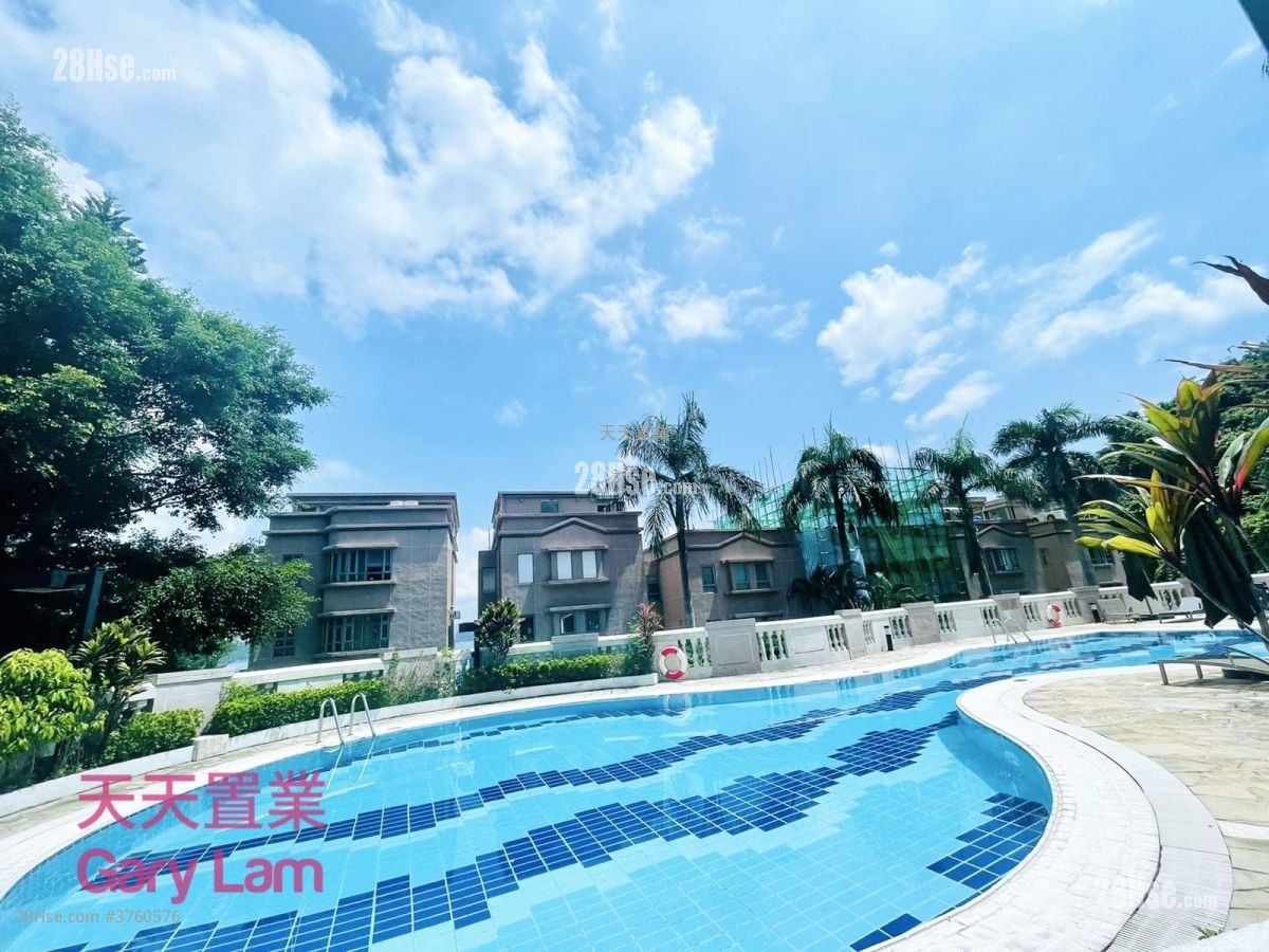 Royal Castle Sell 4 Bedrooms , 4 Bathrooms 2,720 ft²