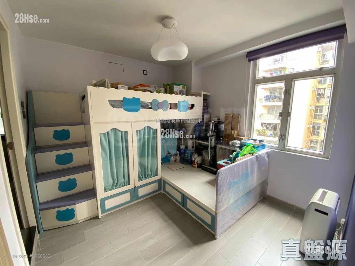 美孚新邨 售盘 4 房 , 2 浴室 674 平方尺