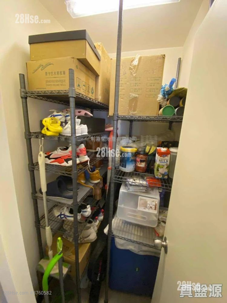 美孚新邨 售盘 4 房 , 2 浴室 674 平方尺