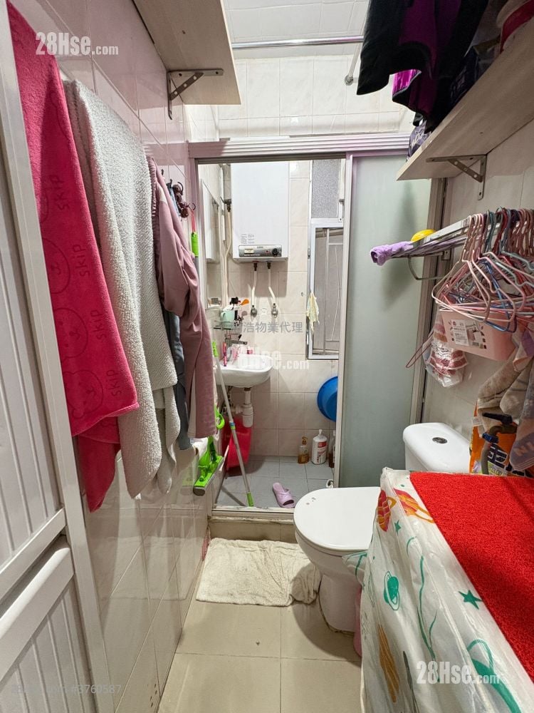 金碧阁 售盘 2 房 304 平方尺