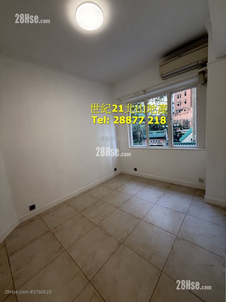 Hung On Building Sell 3 Bedrooms , 1 Bathroom 671 ft²