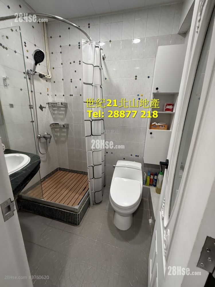 Hung On Building Sell 3 Bedrooms , 1 Bathroom 671 ft²