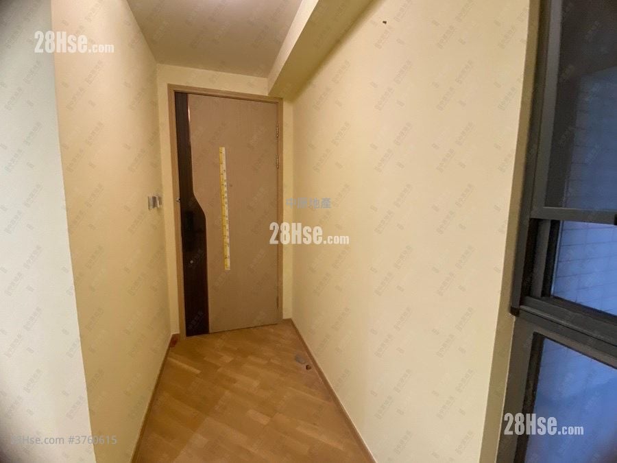 Alto Residences Sell 2 Bedrooms , 2 Bathrooms 575 ft²