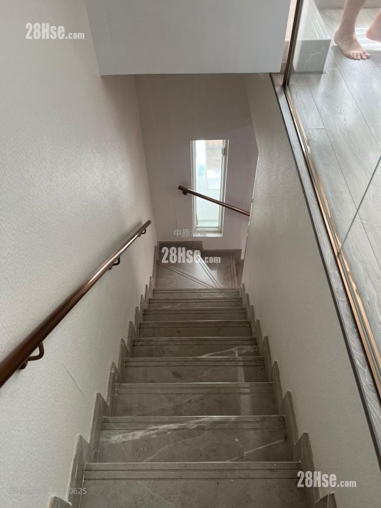 Seasons Palace Sell 3 Bedrooms 926 ft²