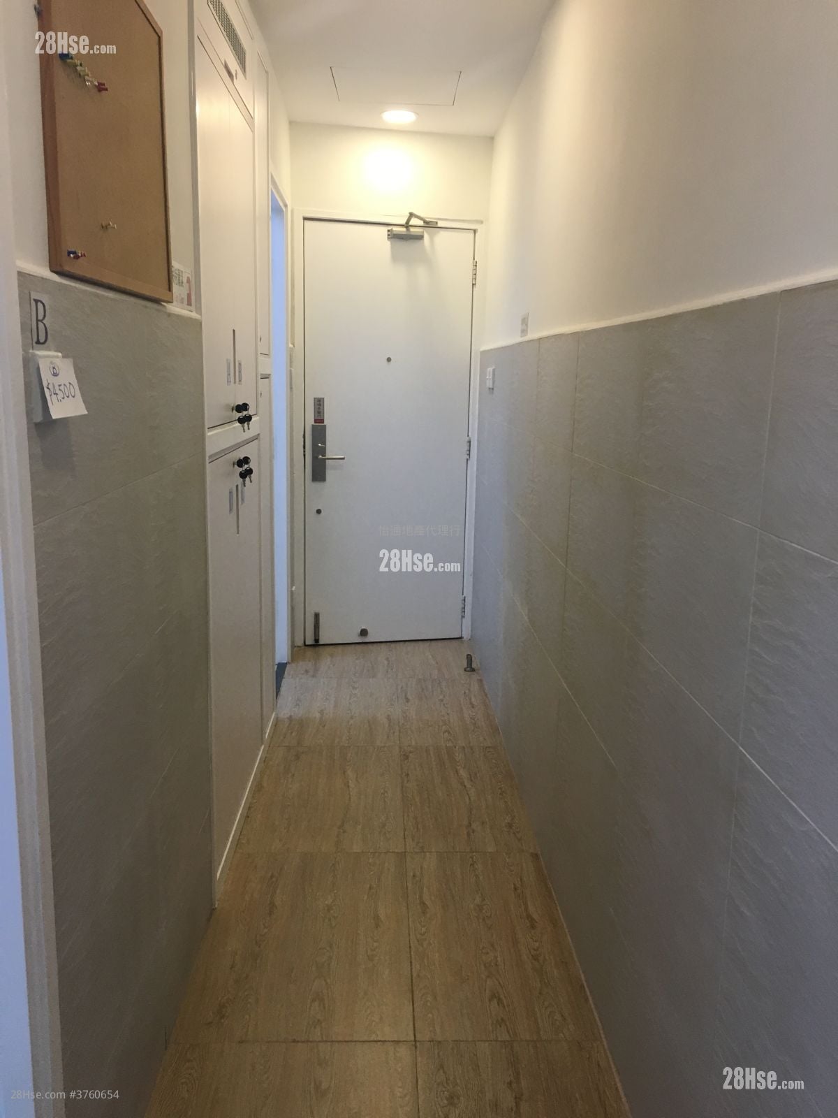 筲箕湾东大街55-57A号 租盘 90 平方尺