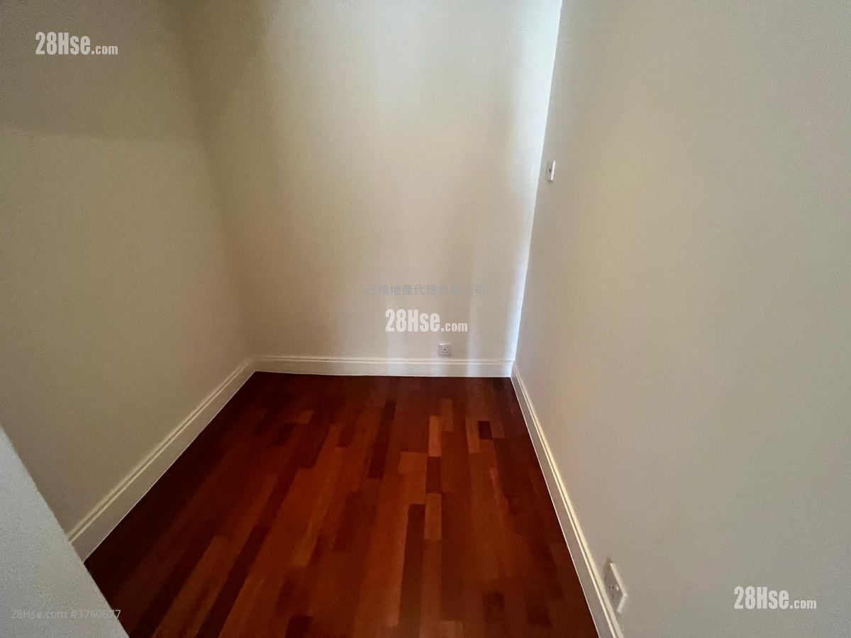 鸿图台 租盘 4 房 , 3 浴室 2,003 平方尺