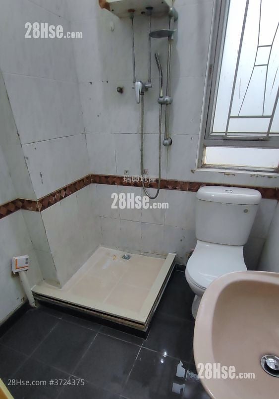 单幢楼房 租盘 2 房 , 1 浴室 290 平方尺