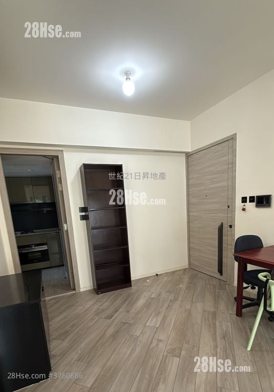 Fleur Pavilia Sell 3 Bedrooms , 2 Bathrooms 804 ft²