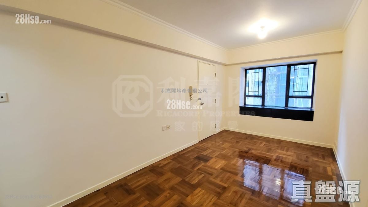 Losion Villa Sell 2 Bedrooms 470 ft²