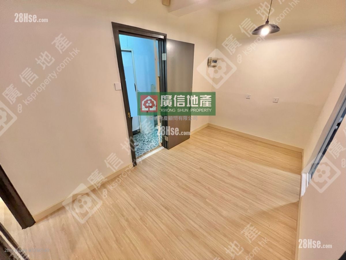 Cherry Mansion Sell 2 Bedrooms , 1 Bathroom 286 ft²