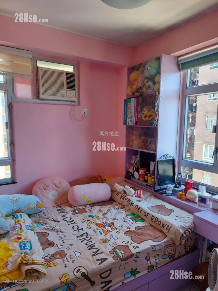 Carado Garden Sell 3 Bedrooms , 1 Bathroom 593 ft²