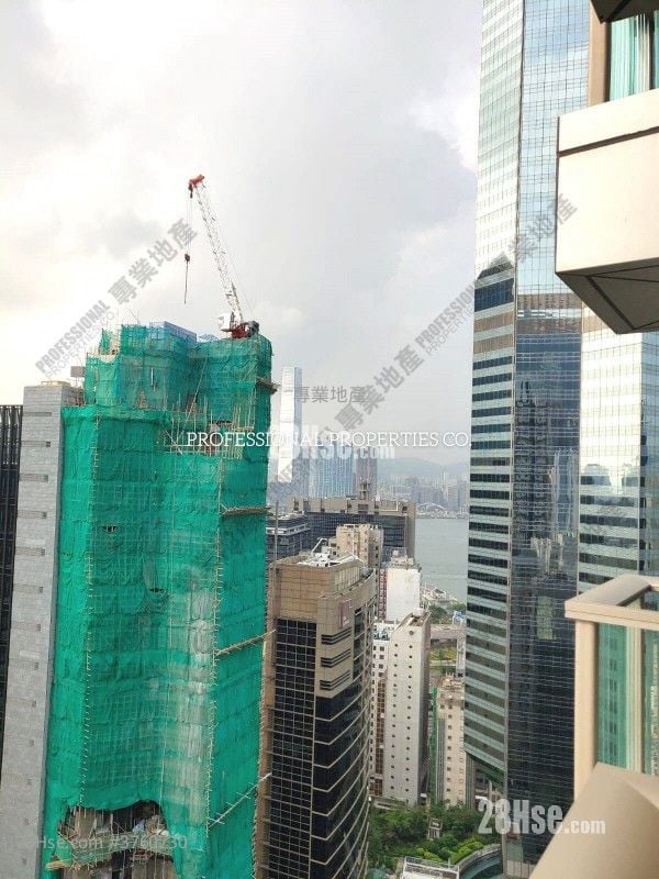 My Central Sell 2 Bedrooms , 2 Bathrooms 674 ft²