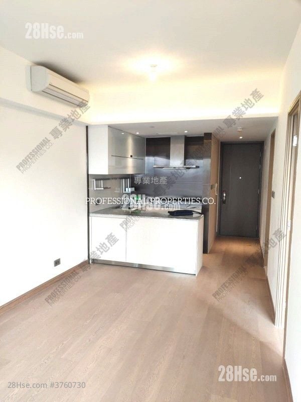 My Central Sell 2 Bedrooms , 2 Bathrooms 674 ft²