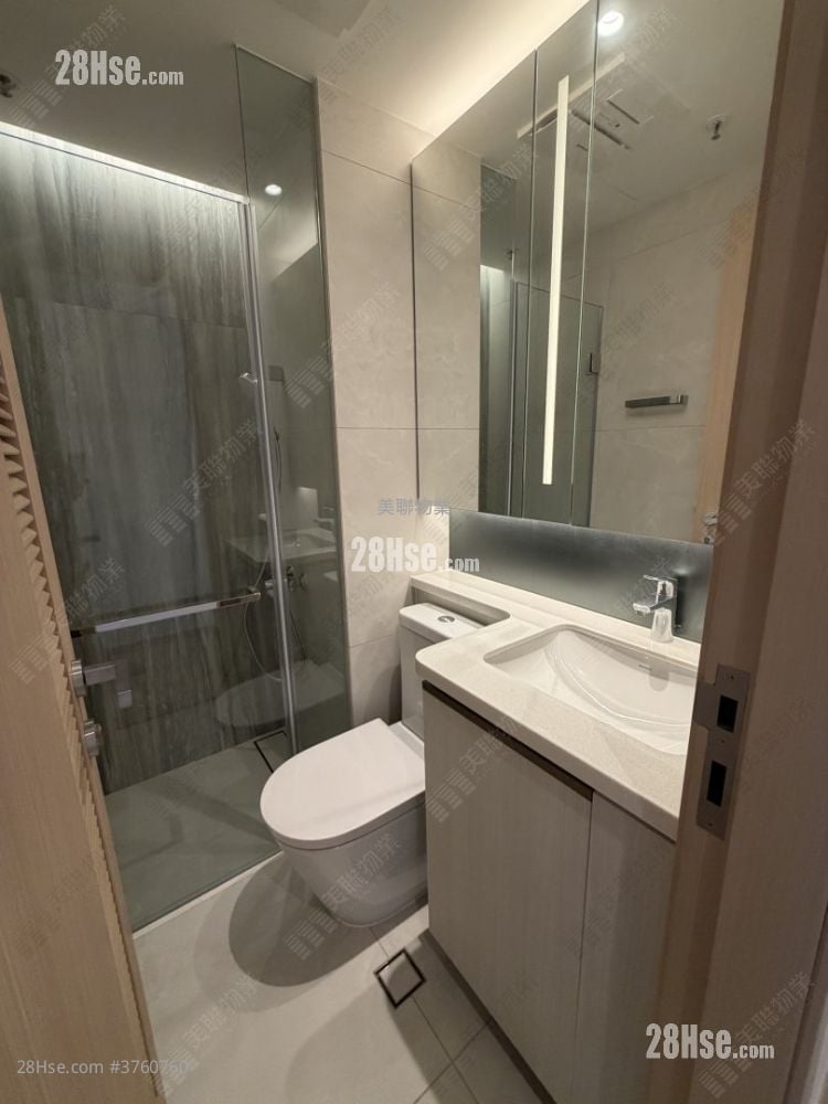 The Parkland Sell 2 Bedrooms , 1 Bathroom 449 ft²